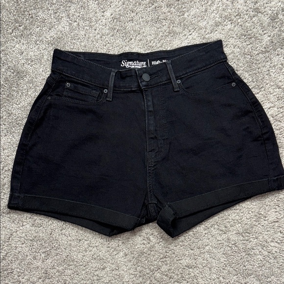 Signature by Levi Strauss Pants - Signature Levi Strauss  Women's Black High-Rise Shorts size 6‎ waist 28